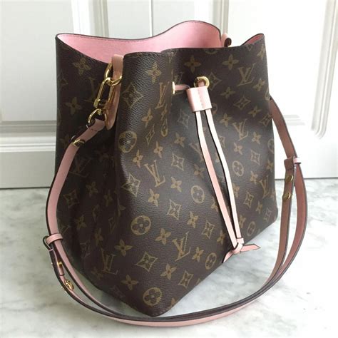 louis vuitton drawstring purse